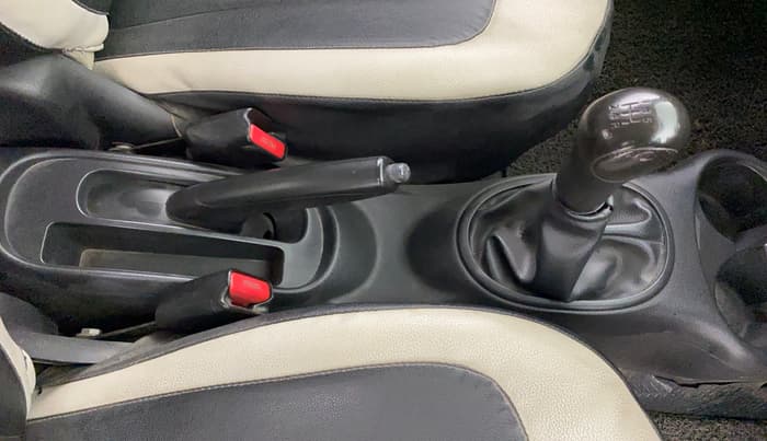 2013 Nissan Micra Active XV, Petrol, Manual, 83,214 km, Gear Lever