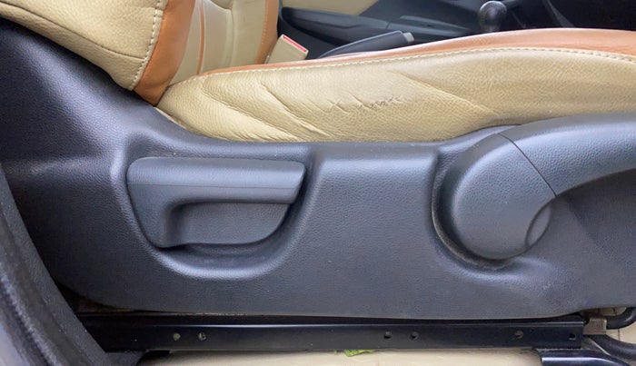 2015 Honda Jazz 1.2L I-VTEC V, Petrol, Manual, 42,111 km, Driver Side Adjustment Panel