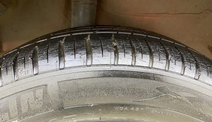 2015 Honda Jazz 1.2L I-VTEC V, Petrol, Manual, 42,111 km, Right Rear Tyre Tread