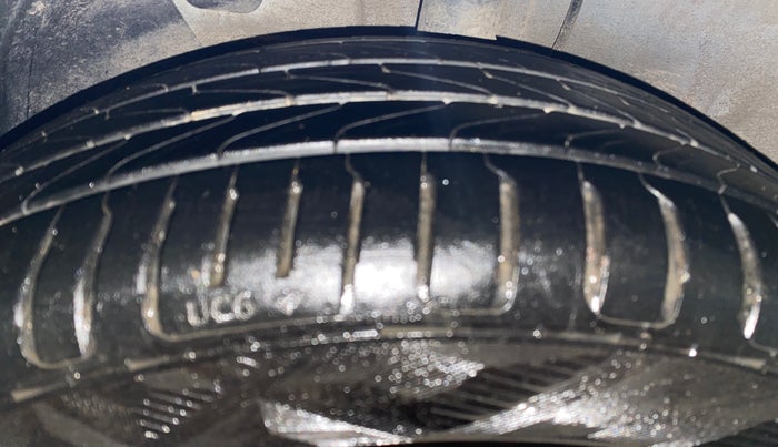 2021 Hyundai NEW I20 Asta 1.0 GDI Turbo IMT, Petrol, Manual, 41,111 km, Left Front Tyre Tread