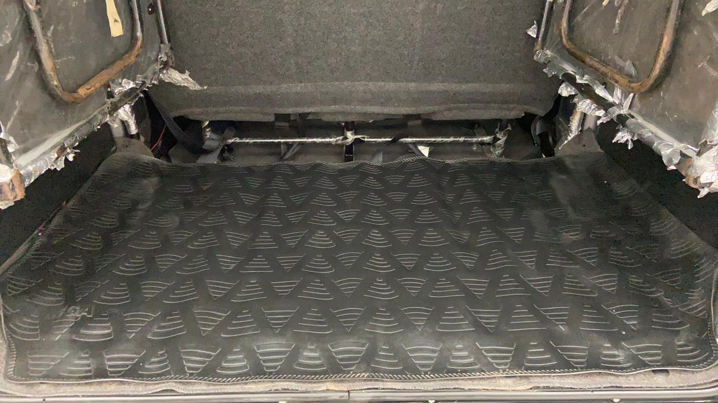 2017 Maruti Eeco 5 STR WITH AC PLUSHTR, Petrol, Manual, 31,060 km, Boot Inside View