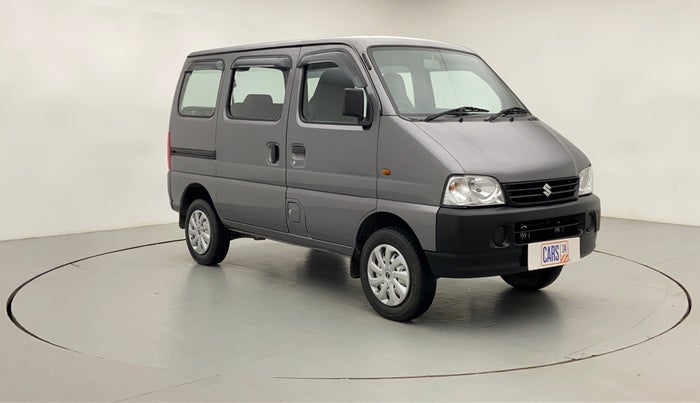 2017 Maruti Eeco 5 STR WITH AC PLUSHTR, Petrol, Manual, 31,060 km, Right Front Diagonal (45- Degree) View