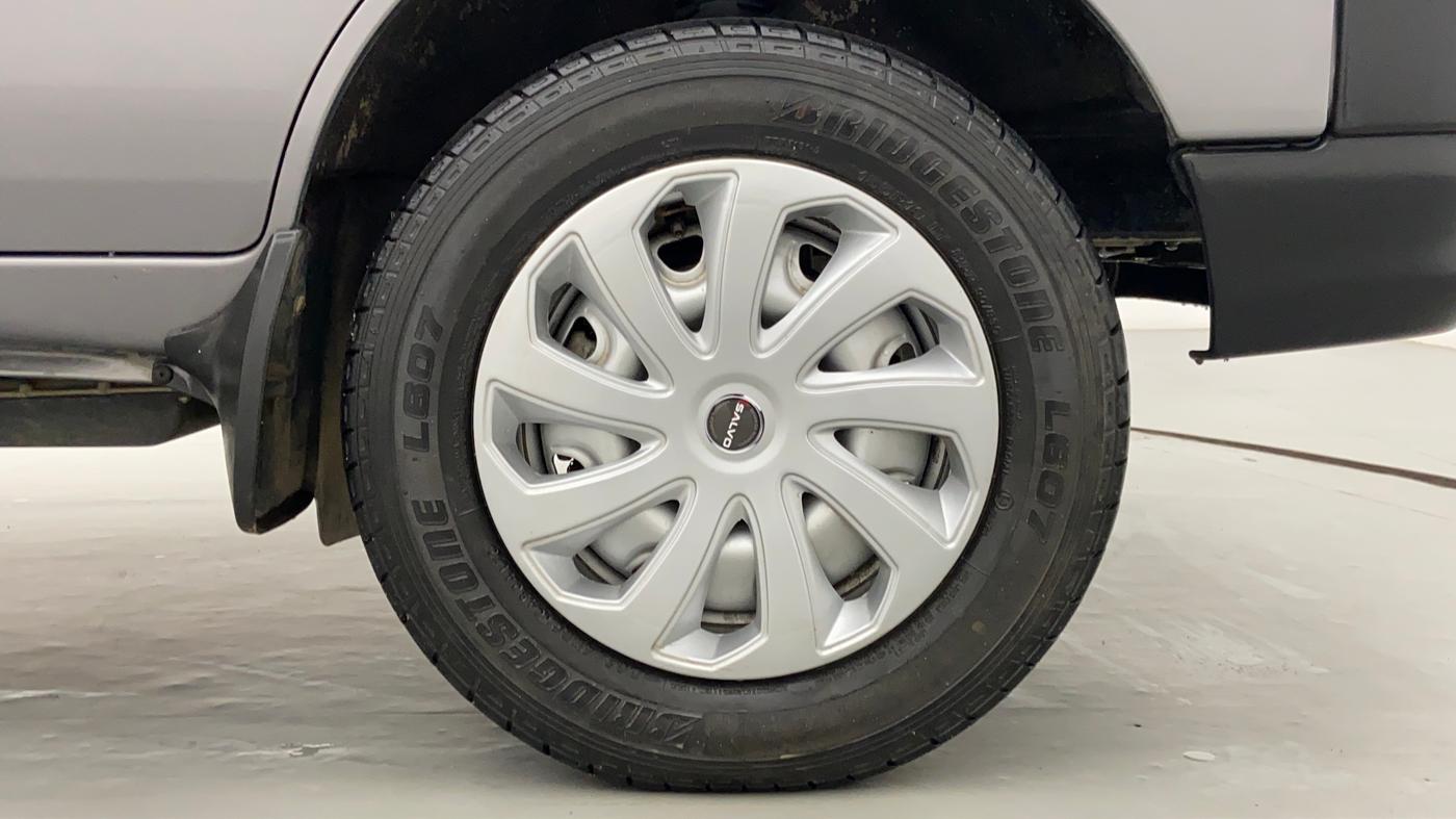 2017 Maruti Eeco 5 STR WITH AC PLUSHTR, Petrol, Manual, 31,060 km, Right Front Tyre