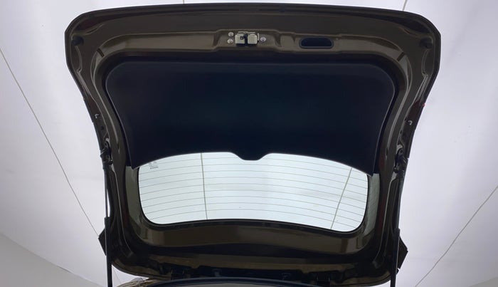 2020 Maruti XL6 ALPHA AT SHVS, Petrol, Automatic, 20,749 km, Boot Door Open