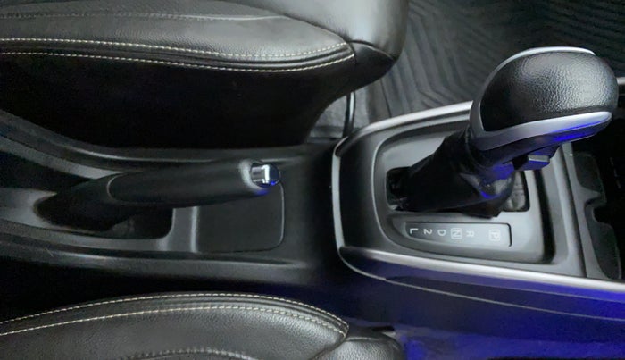 2020 Maruti XL6 ALPHA AT SHVS, Petrol, Automatic, 20,749 km, Gear Lever