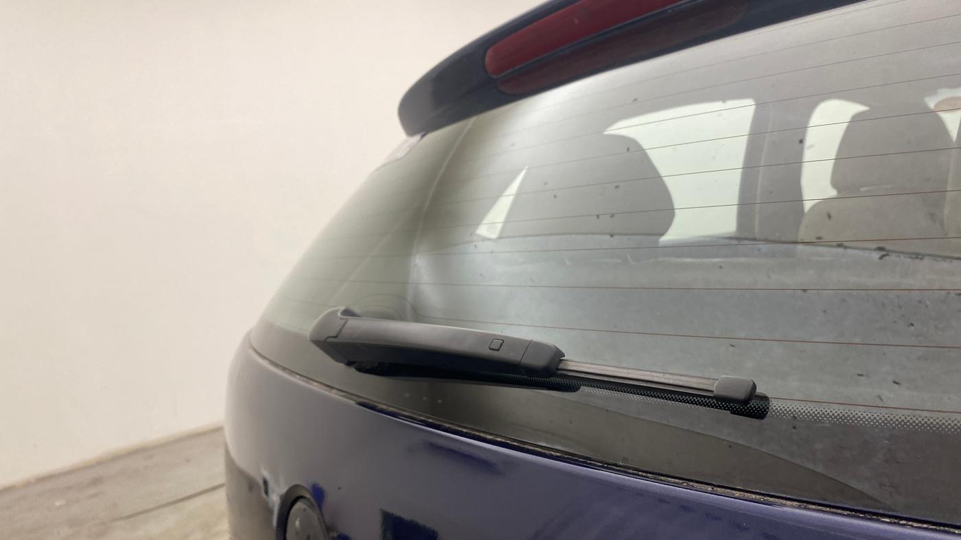 2013 Volkswagen Polo HIGHLINE1.2L, Petrol, Manual, 70,717 km, Rear Wiper