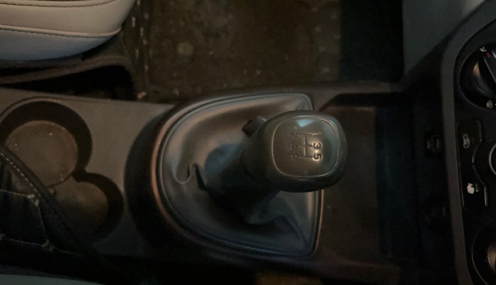 2021 Hyundai AURA S 1.2, Petrol, Manual, 77,764 km, Gear Lever