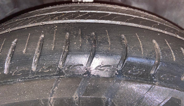 2023 Tata ALTROZ XM PLUS SUNROOF CNG, CNG, Manual, 20,225 km, Right Front Tyre Tread