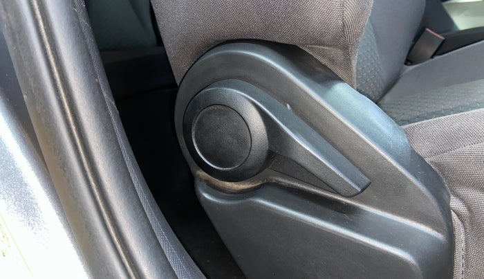 2023 Tata ALTROZ XM PLUS SUNROOF CNG, CNG, Manual, 20,225 km, Driver Side Adjustment Panel