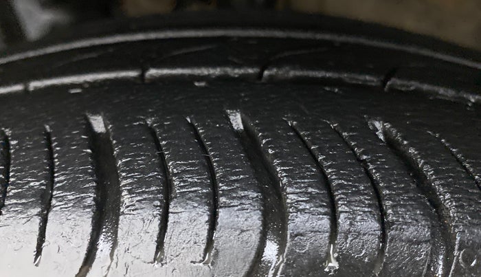 2018 Honda Amaze 1.2 V CVT I VTEC, Petrol, Automatic, 44,153 km, Left Front Tyre Tread