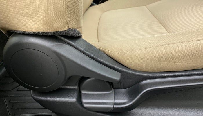 2018 Honda Amaze 1.2 V CVT I VTEC, Petrol, Automatic, 44,153 km, Driver Side Adjustment Panel