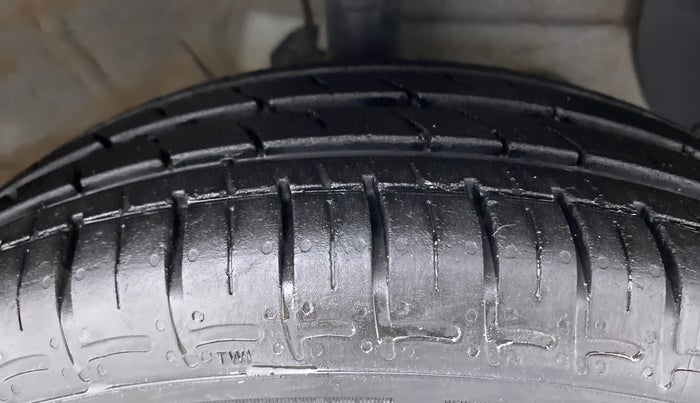2021 Hyundai GRAND I10 NIOS SPORTZ 1.2 AT, Petrol, Automatic, 15,523 km, Right Front Tyre Tread