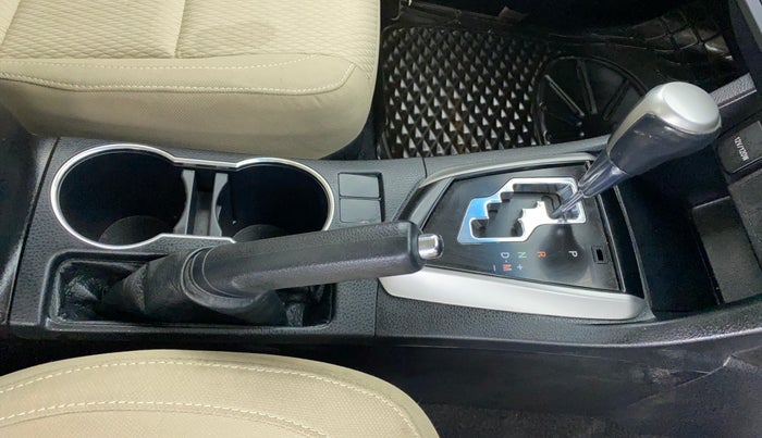 2016 Toyota Corolla Altis G CVT PETROL, Petrol, Automatic, 36,134 km, Gear Lever