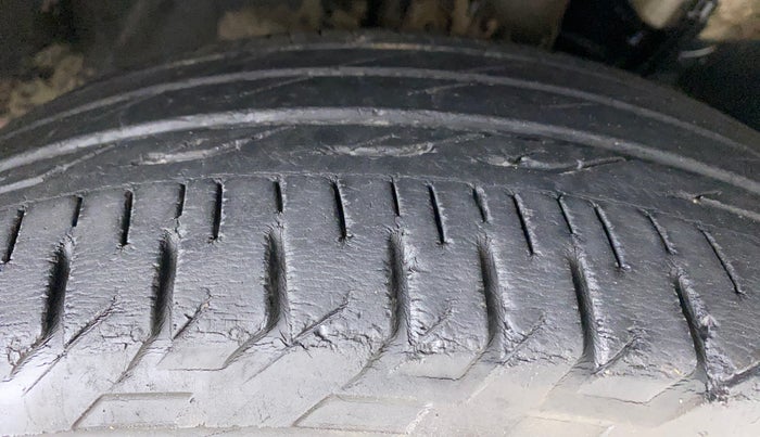 2016 Toyota Corolla Altis G CVT PETROL, Petrol, Automatic, 36,134 km, Right Front Tyre Tread