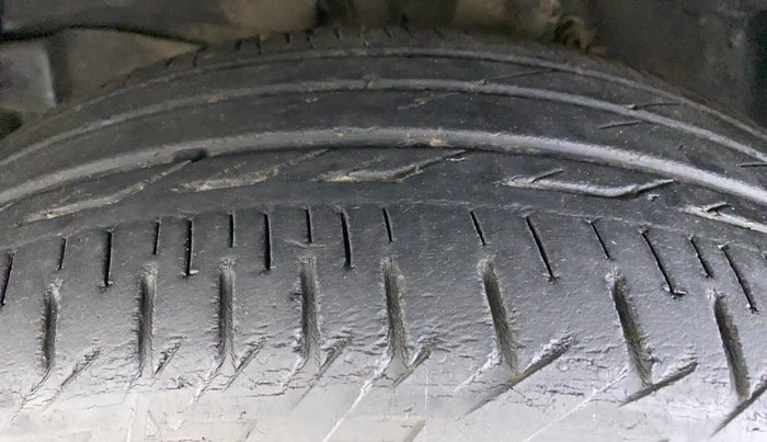 2016 Toyota Corolla Altis G CVT PETROL, Petrol, Automatic, 36,134 km, Left Front Tyre Tread