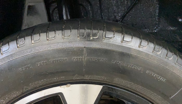 2022 Tata PUNCH ACCOMPLISHED MT, Petrol, Manual, 72,738 km, Right Rear Tyre Tread