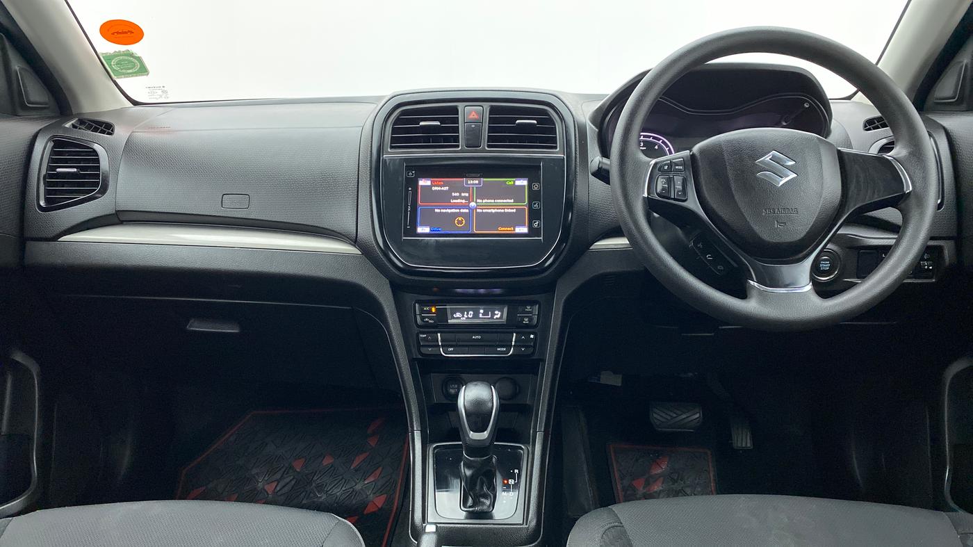 2018 Maruti Vitara Brezza ZDI + AMT, Diesel, Automatic, 29,410 km, Dashboard
