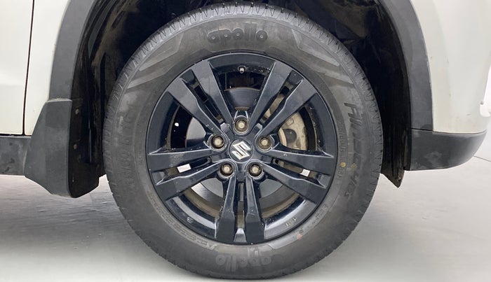 2018 Maruti Vitara Brezza ZDI + AMT, Diesel, Automatic, 29,410 km, Right Front Wheel