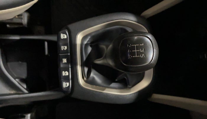 2020 Hyundai NEW SANTRO SPORTZ MT, Petrol, Manual, 36,017 km, Gear Lever