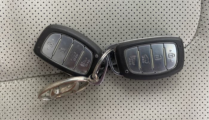 2020 Hyundai Creta SX (O) AT 1.5 DIESEL, Diesel, Automatic, 1,34,586 km, Key Close Up