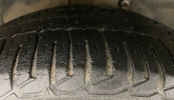 2012 Ford Figo 1.4 ZXI DURATORQ, Diesel, Manual, 82,361 km, Left Front Tyre Tread
