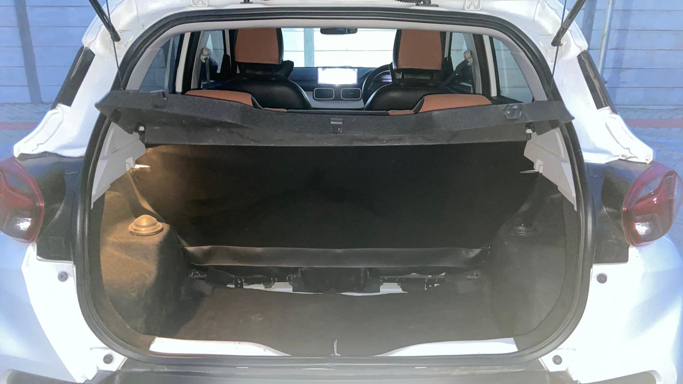 2024 Tata PUNCH ACCOMPLISHED SUNROOF MT, Petrol, Manual, 22,609 km, Boot Inside