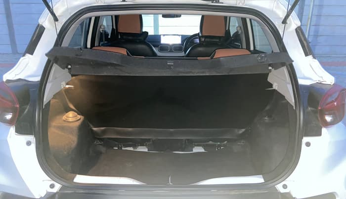 2024 Tata PUNCH ACCOMPLISHED SUNROOF MT, Petrol, Manual, 22,609 km, Boot Inside