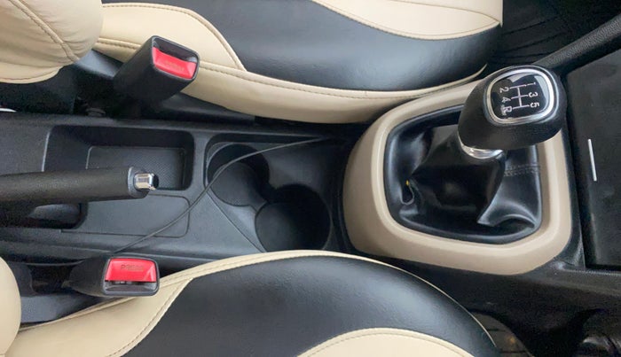 2014 Hyundai Xcent S (O) 1.2, Petrol, Manual, 72,476 km, Gear Lever