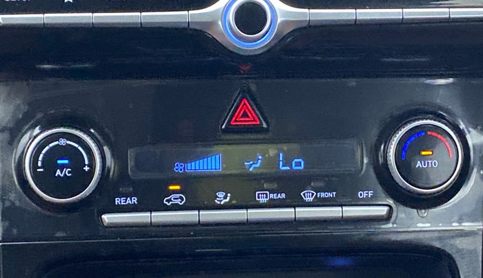 2021 Hyundai ALCAZAR PLATINUM (O) 6STR 2.0 AT, Petrol, Automatic, 9,679 km, Automatic Climate Control