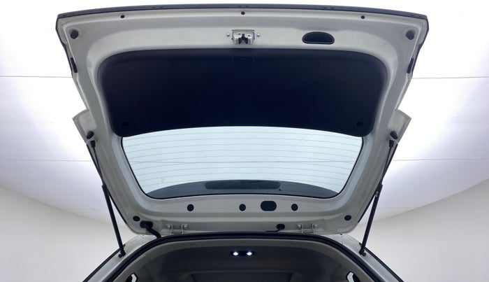 2021 Hyundai ALCAZAR PLATINUM (O) 6STR 2.0 AT, Petrol, Automatic, 9,679 km, Boot Door Open