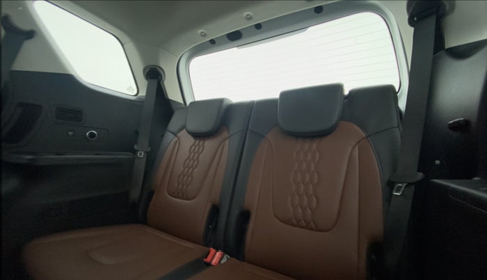 2021 Hyundai ALCAZAR PLATINUM (O) 6STR 2.0 AT, Petrol, Automatic, 9,679 km, Third Seat Row ( optional )