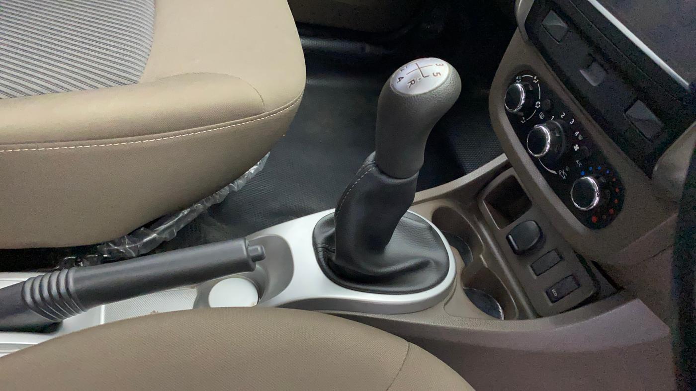 2018 Renault Duster 85 PS RXS MT DIESEL, Diesel, Manual, 41,154 km, Gear Lever