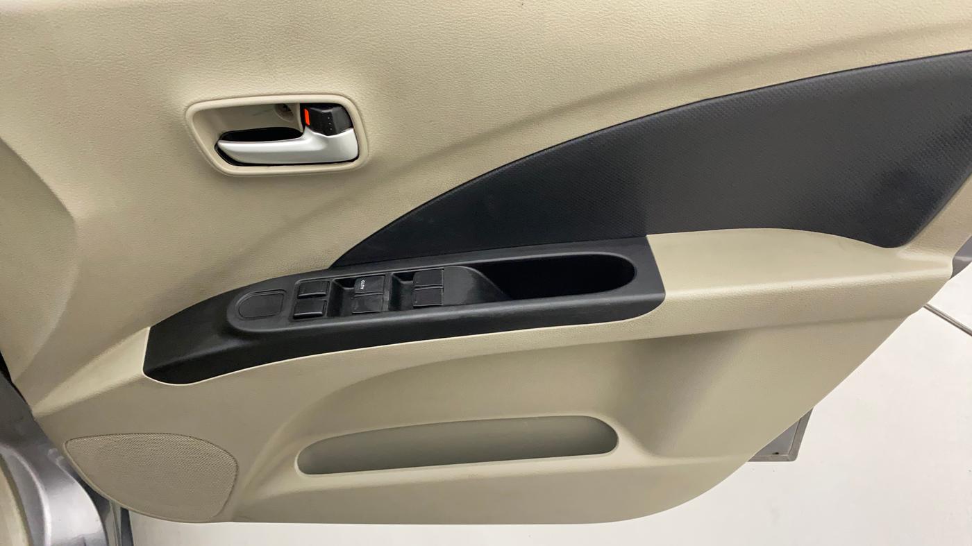 2017 Maruti Celerio VXI AMT (O), Petrol, Automatic, 53,852 km, Driver Side Door Panels Control