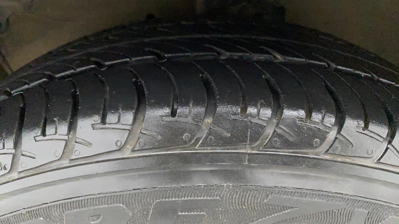 2017 Maruti Celerio VXI AMT (O), Petrol, Automatic, 53,852 km, Left Front Tyre Tread