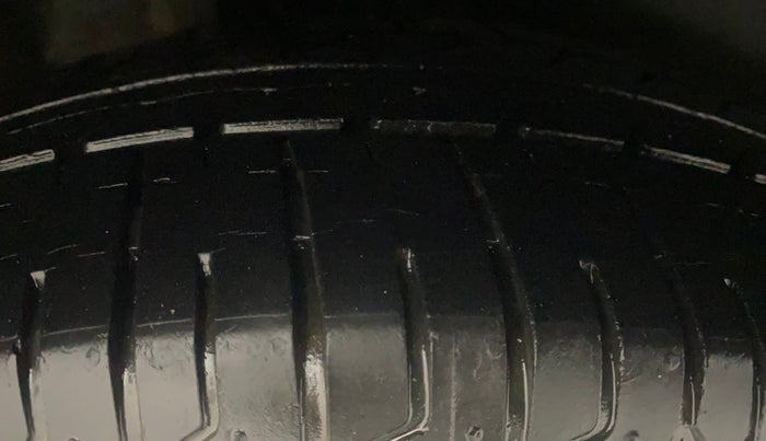 2015 Honda Mobilio 1.5L I-VTEC V, Petrol, Manual, 68,532 km, Right Rear Tyre Tread