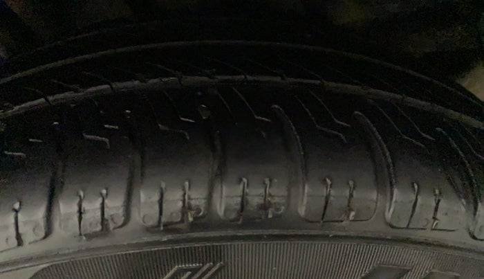 2018 Tata Tiago XZ PETROL, Petrol, Manual, 92,005 km, Left Rear Tyre Tread