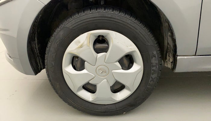 2018 Tata Tiago XZ PETROL, Petrol, Manual, 92,005 km, Left Front Wheel