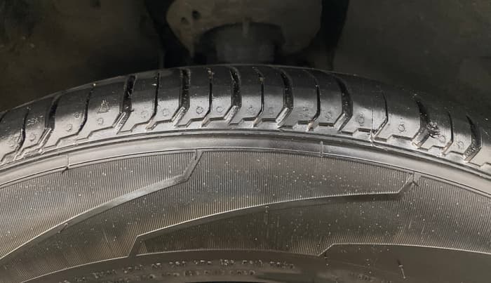 2021 Hyundai NEW I20 ASTA (O) 1.2 MT, Petrol, Manual, 33,309 km, Right Front Tyre Tread