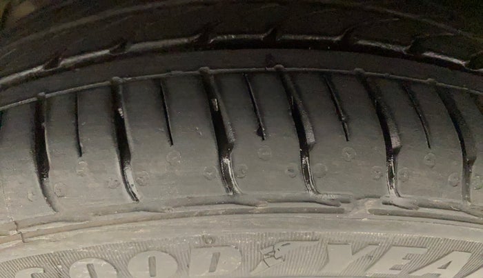 2022 Tata Tiago XZA PLUS DUAL TONE PETROL, Petrol, Automatic, 8,870 km, Left Front Tyre Tread