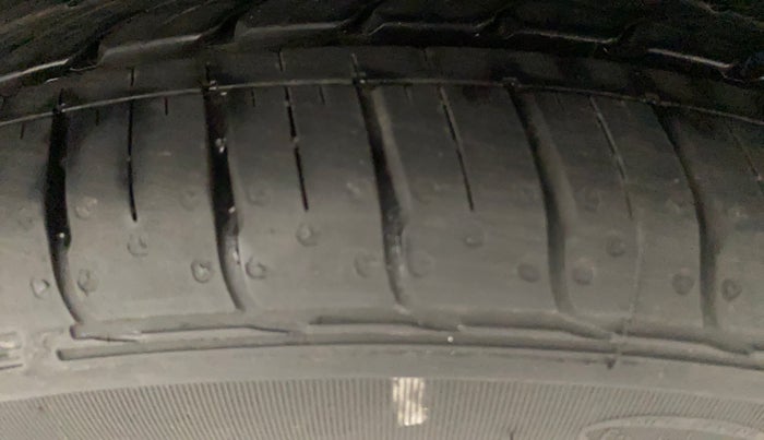 2022 Tata Tiago XZA PLUS DUAL TONE PETROL, Petrol, Automatic, 8,870 km, Left Rear Tyre Tread
