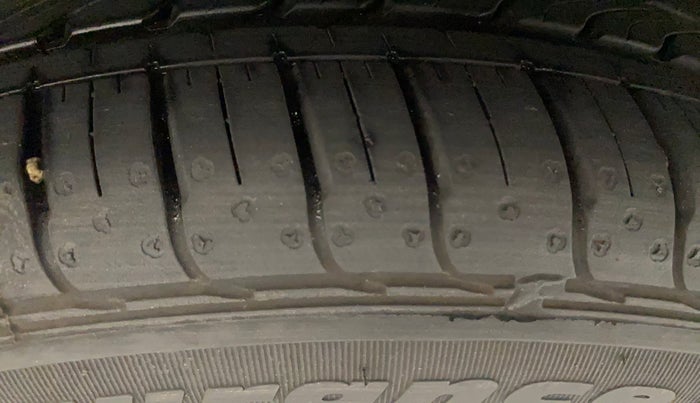 2022 Tata Tiago XZA PLUS DUAL TONE PETROL, Petrol, Automatic, 8,870 km, Right Rear Tyre Tread