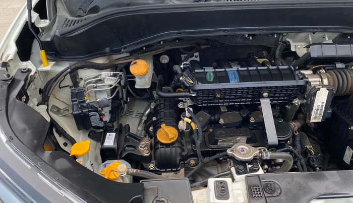 2023 Tata PUNCH Creative Dual Tone AMT Sunroof , Petrol, Automatic, 11,436 km, Engine View - Right