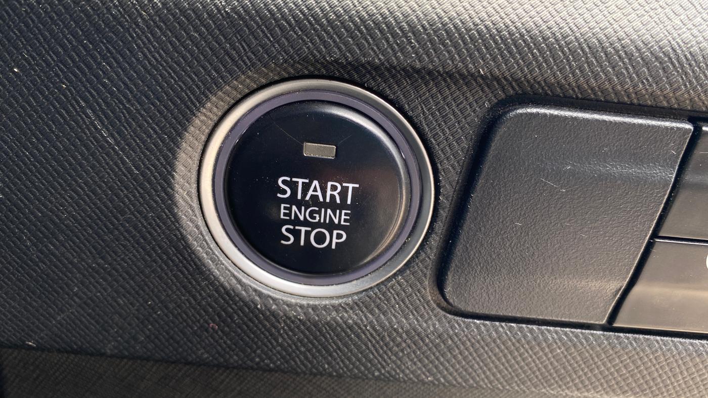 2023 Tata PUNCH Creative Dual Tone AMT Sunroof , Petrol, Automatic, 11,436 km, Keyless Start/ Stop Button
