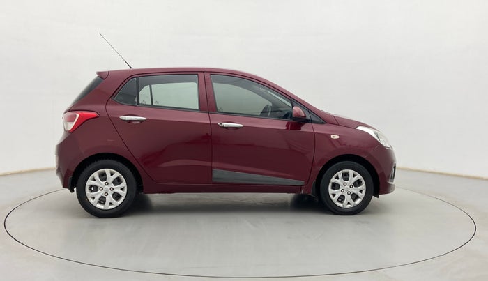 2015 Hyundai Grand i10 MAGNA 1.2 KAPPA VTVT, Petrol, Manual, 1,01,479 km, Right Side View
