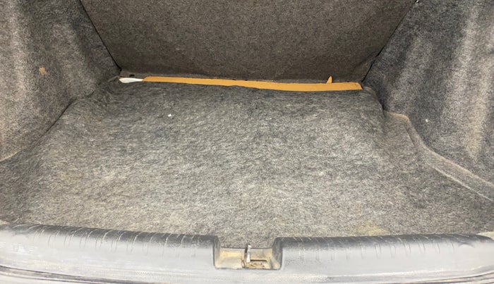 2016 Honda Amaze 1.2L I-VTEC S AT, Petrol, Automatic, 86,111 km, Boot Inside