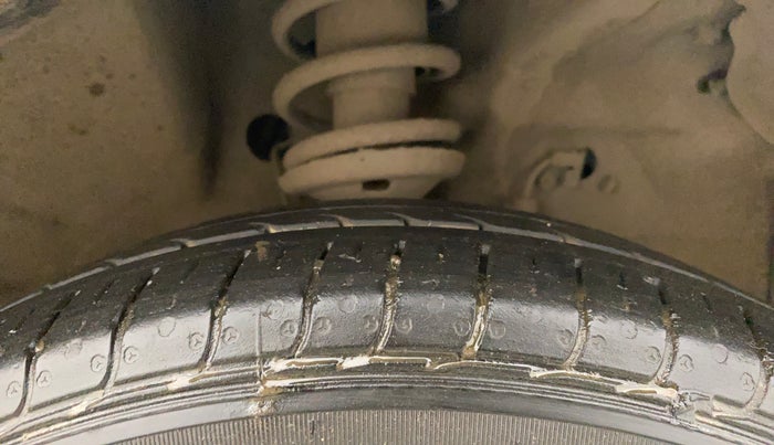 2016 Maruti Wagon R 1.0 VXI (O) AMT, Petrol, Automatic, 48,851 km, Right Front Tyre Tread