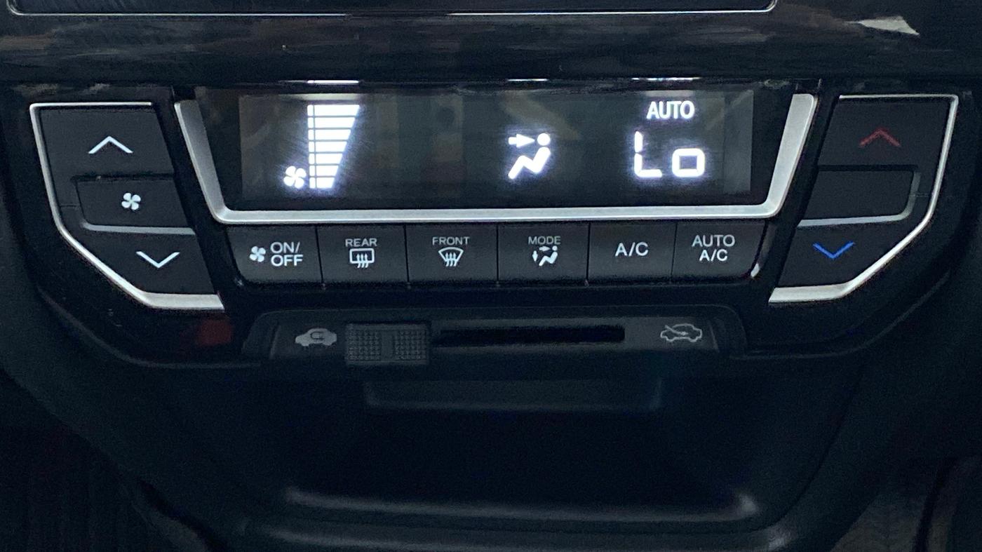 2017 Honda BR-V 1.5 i-VTEC S, Petrol, Manual, 13,613 km, Automatic Climate Control