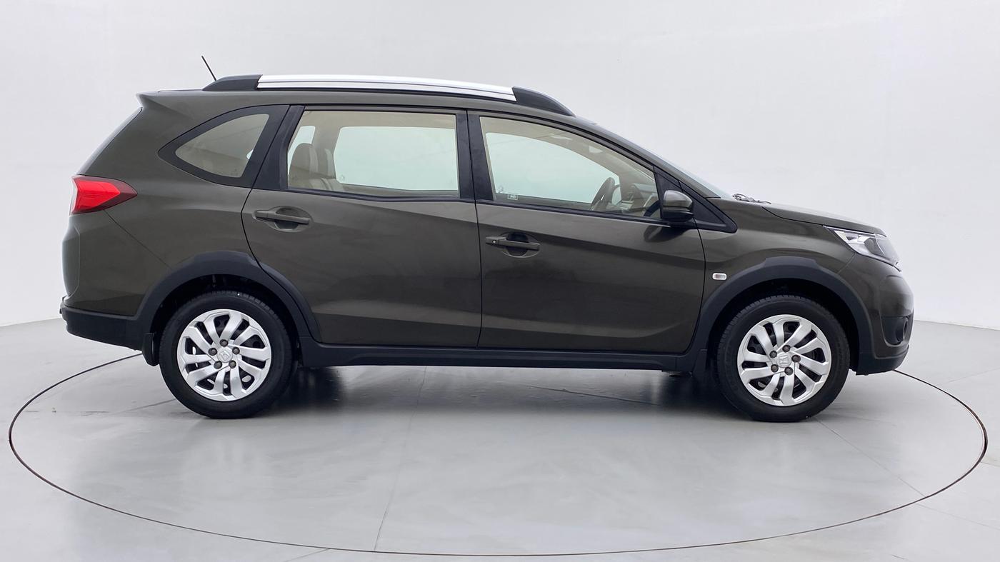 2017 Honda BR-V 1.5 i-VTEC S, Petrol, Manual, 13,613 km, Right Side View