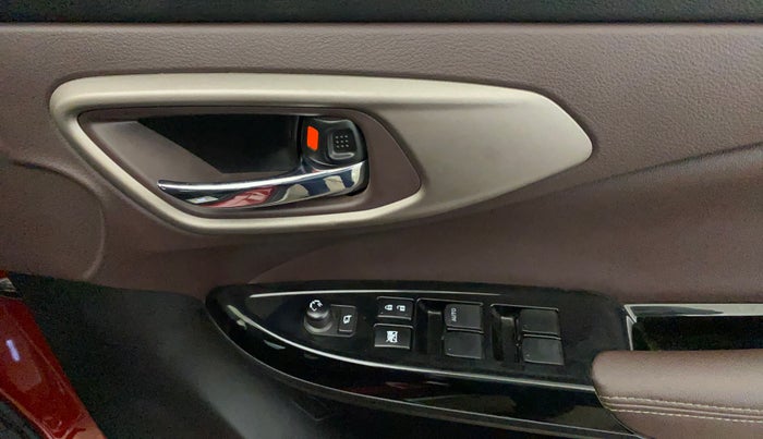 2024 Toyota Urban Cruiser Taisor V 1.0 Petrol MT, Petrol, Manual, 1,798 km, Driver Side Door Panels Control