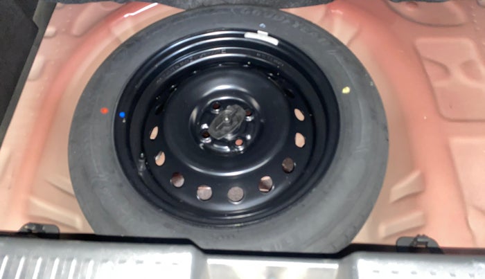 2024 Toyota Urban Cruiser Taisor V 1.0 Petrol MT, Petrol, Manual, 1,798 km, Spare Tyre